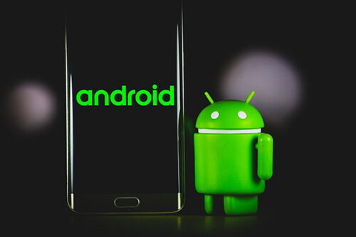 Bugdroid mit Android Smartphone